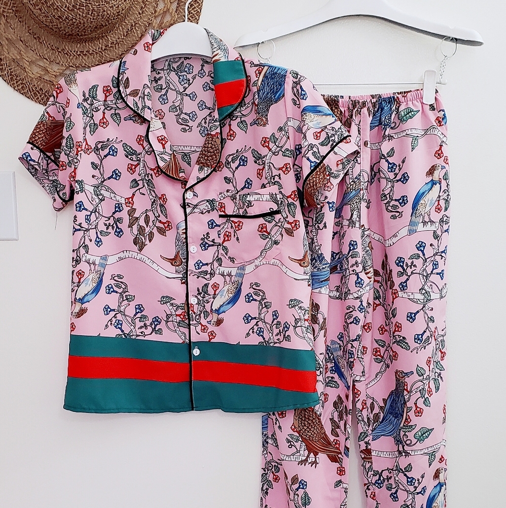 Women's pajamas set